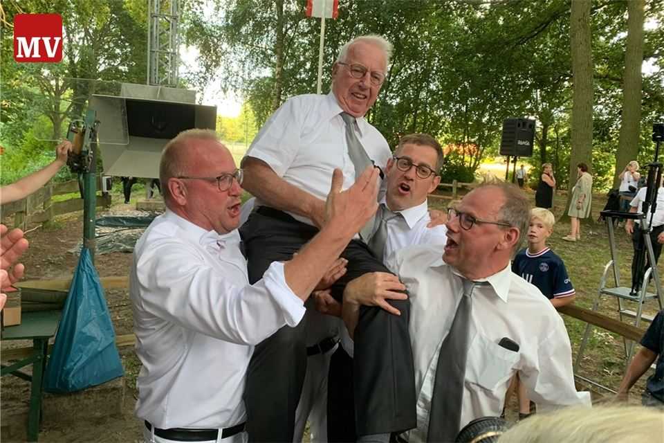 Männerschützengilde - Hermann van Dillen neuer König